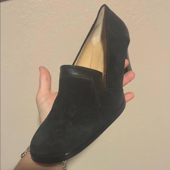 Bottega Veneta Black Suede Women's Loafer Heel Shoes Size 9.5 w Dust Bags - Picture 8 of 9